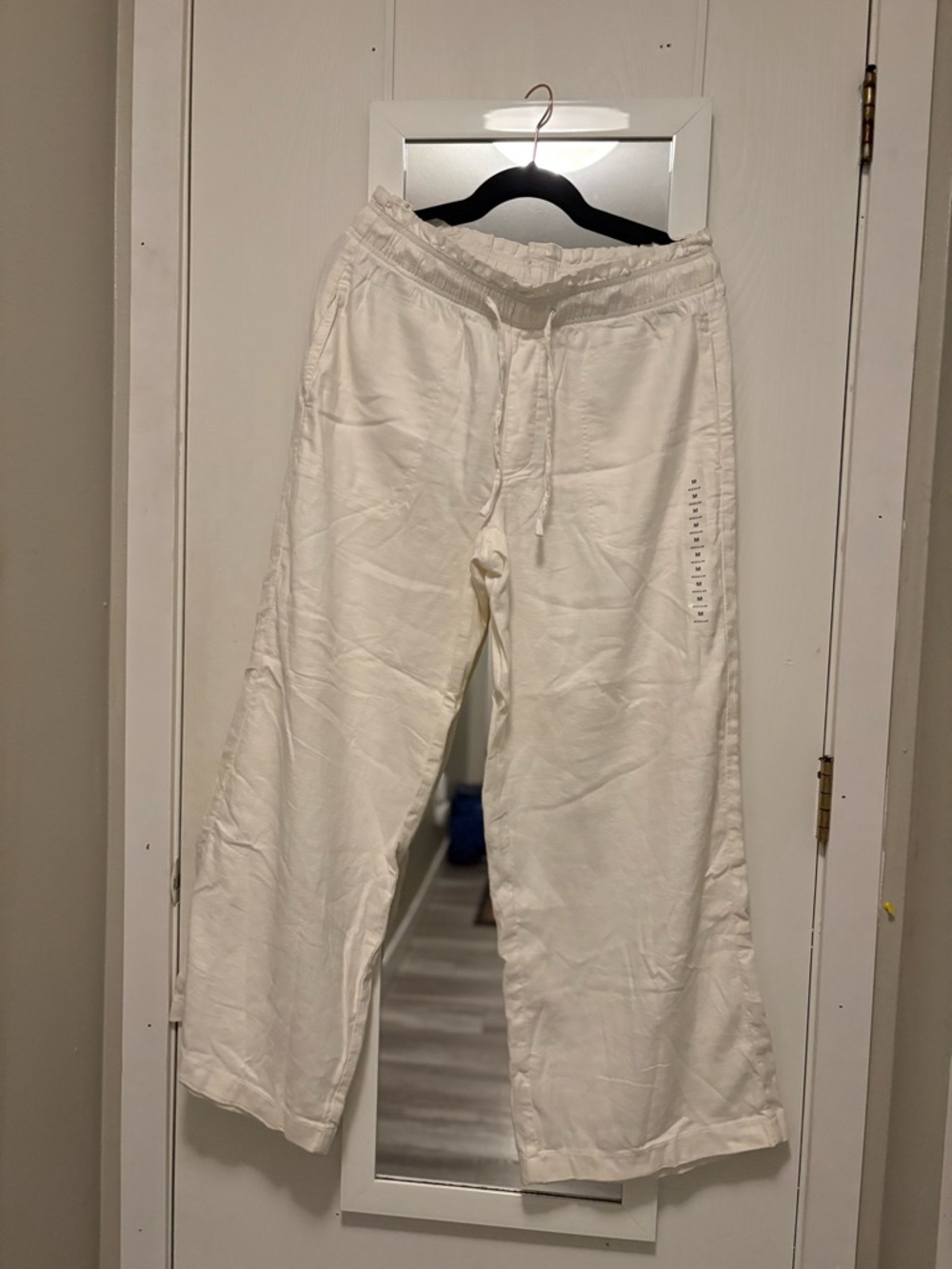 American Eagle Cream Elastic Waist Wide-Leg Pants